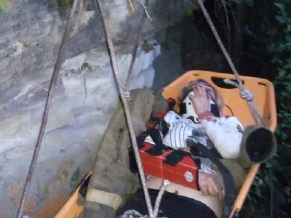 В Якутии девушка выжила, сорвавшись с 50-метровой скалы во время свидания
